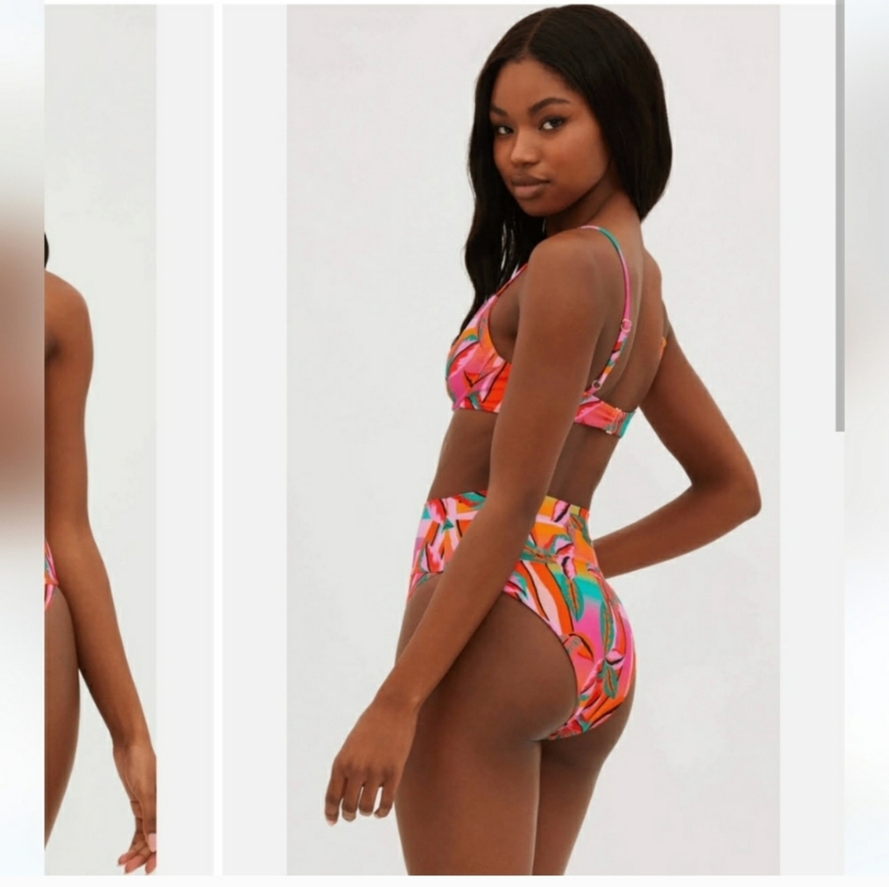 Beach Riot bikini set - Picture 3 of 4